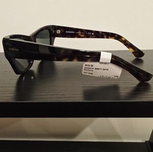 Burberry BE4441U Cat Eye Sunglasses - Dark Brown Lenses NO CASE Made In Italy.